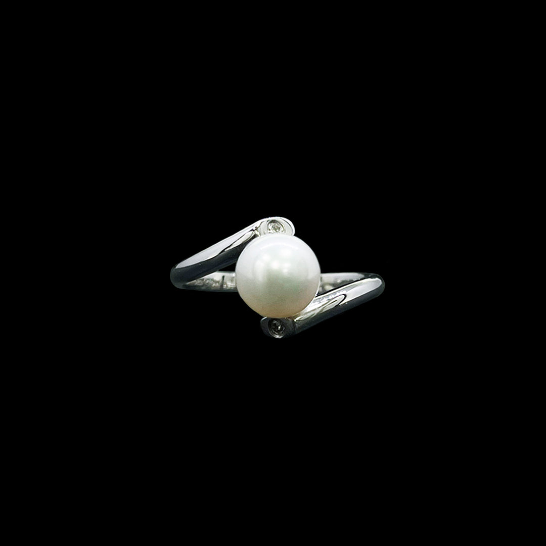 Pearl and Diamond ring | 14ct White Gold