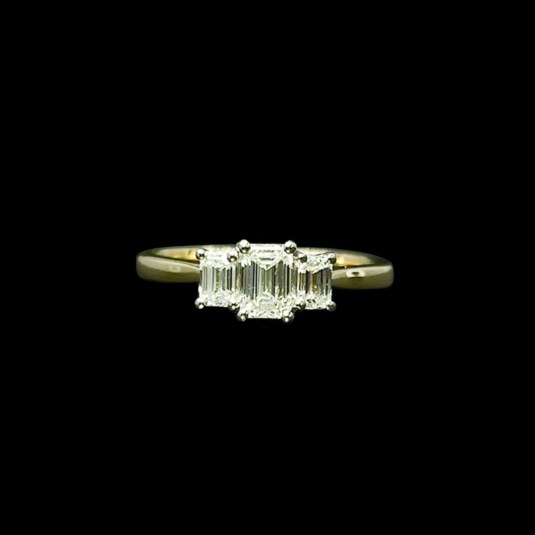 Diamond trilogy ring | Emerald cut | 18ct Yellow Gold