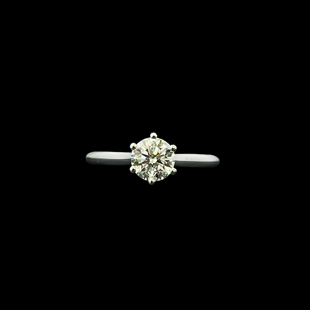 Diamond solitaire ring | Round brilliant | Platinum