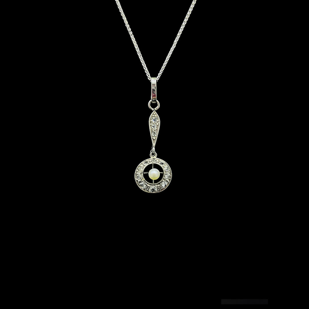 Pearl and diamond pendant | 18ct white gold