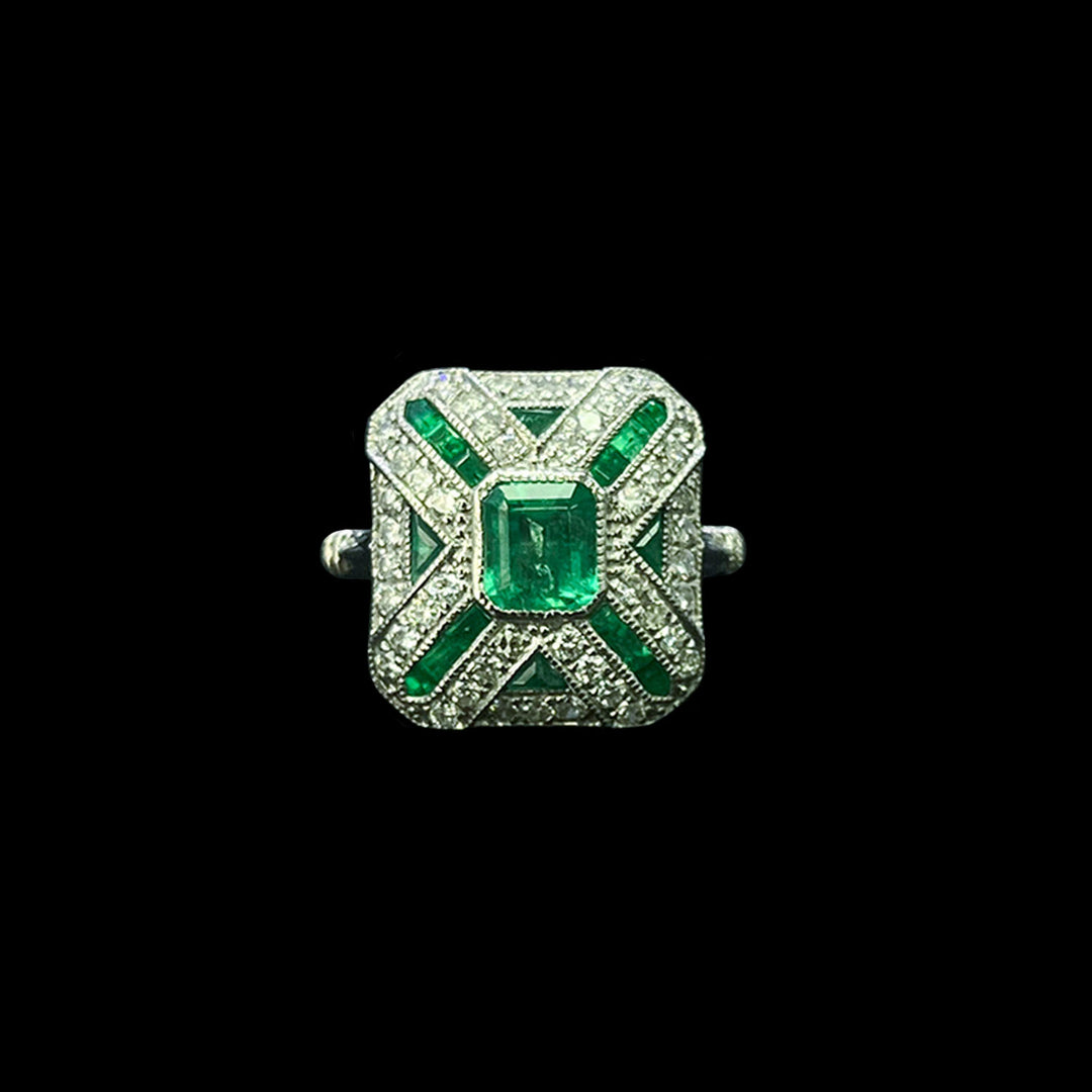 Emerald and diamond ring | Platinum | Art deco style