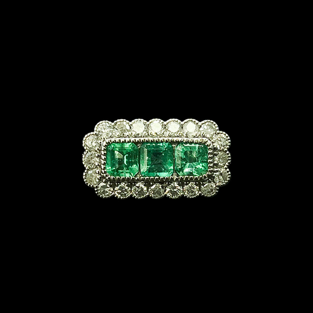 Emerald and diamond ring | Platinum | Art deco style