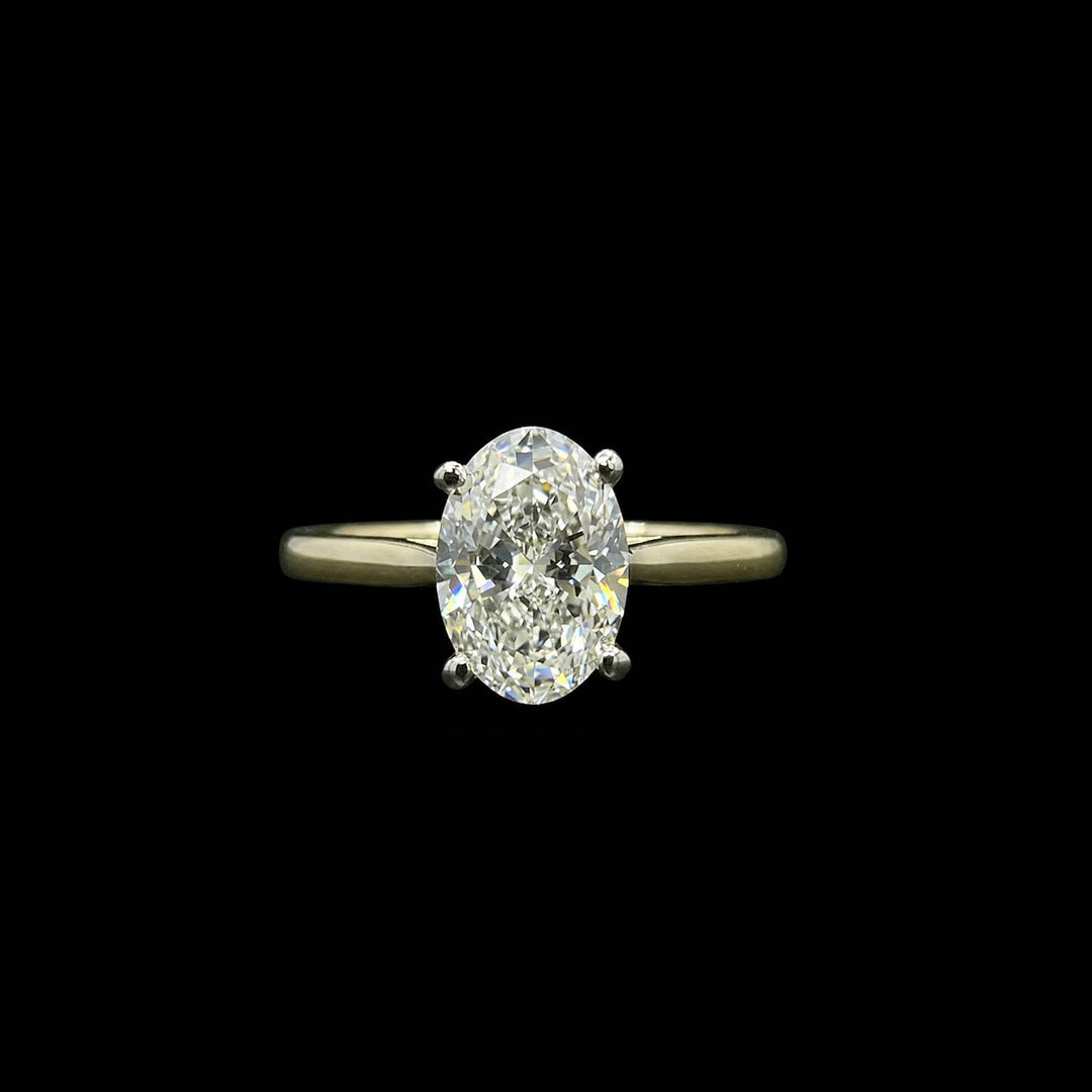Diamond solitaire | Oval | 18ct yellow gold