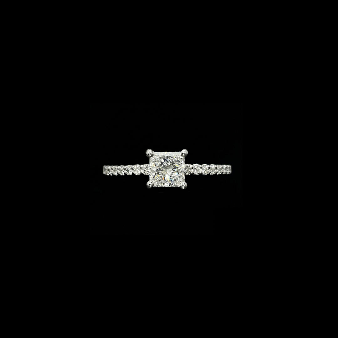Diamond solitaire ring | Princess cut | Platinum