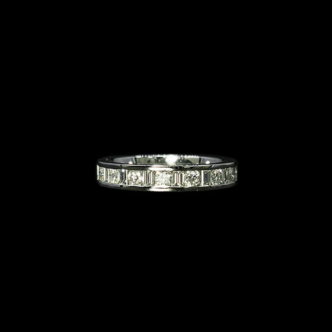 Diamond half eternity | Channel set | Platinum
