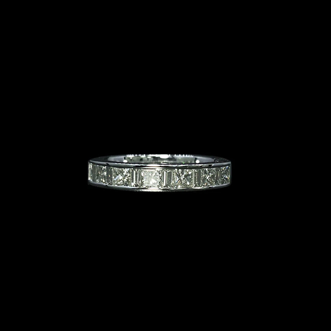 Diamond half eternity | Channel set | Platinum