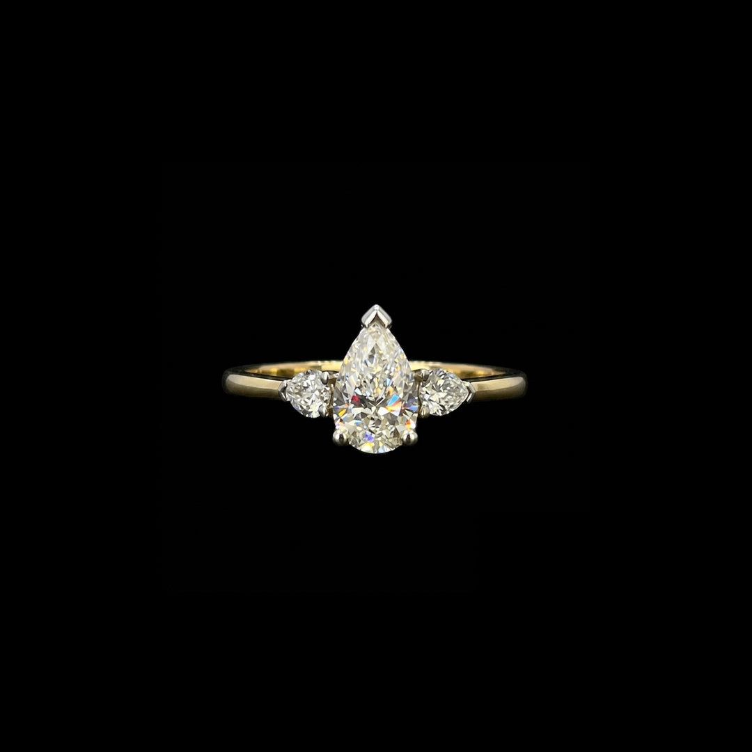 Diamond ring | Trilogy | 18ct yellow gold