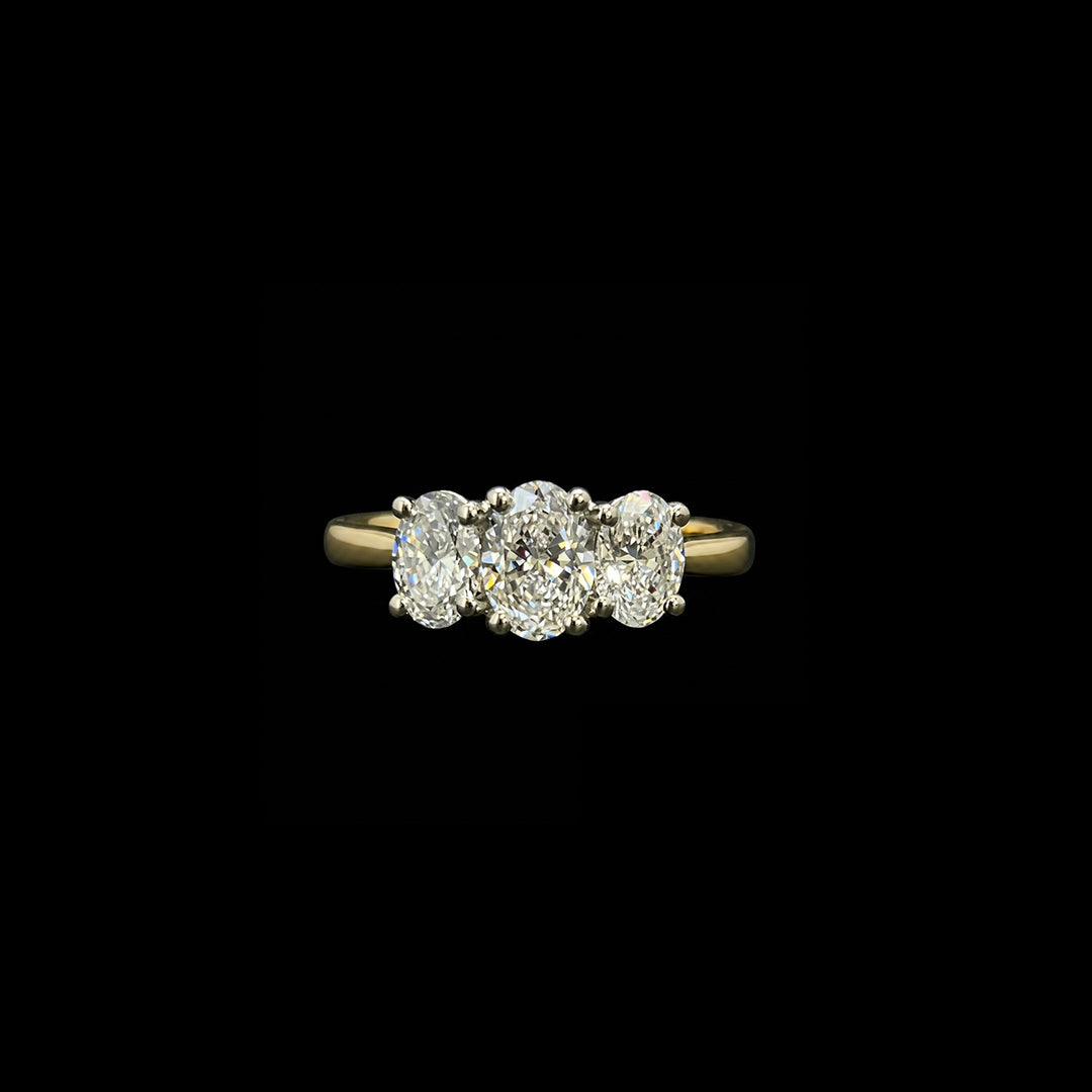 Diamond ring | Trilogy | 18ct yellow gold