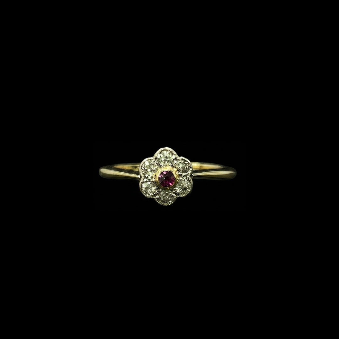 Ruby and diamond ring | Daisy head cluster | 18ct yellow gold