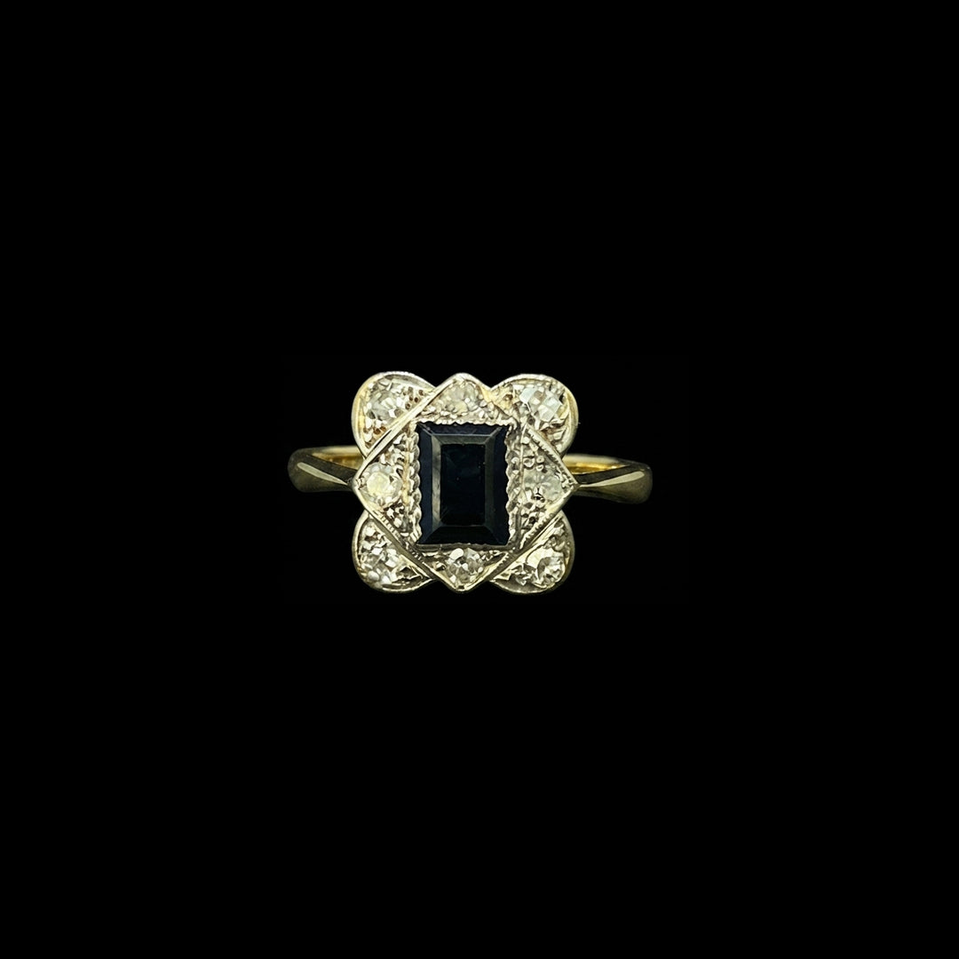 Sapphire and diamond ring | 18ct yellow gold