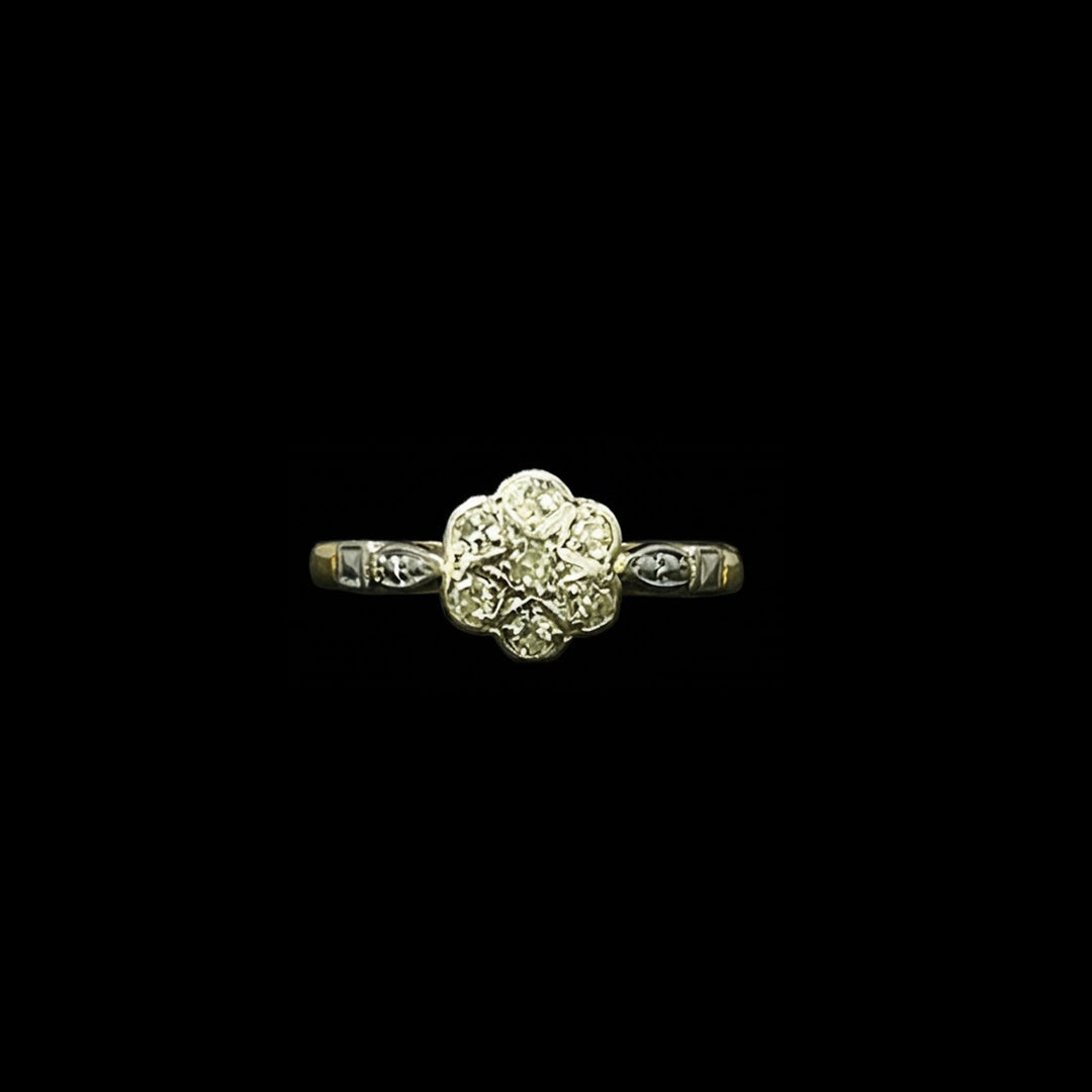 Diamond daisy heady cluster ring | 18ct yellow gold